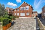 Avon Road, Upminster, RM14