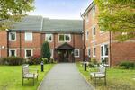 Manor Road North, Esher KT10